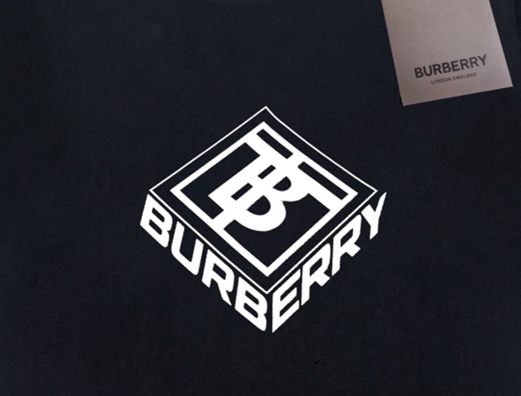 Burberr* T-shirt